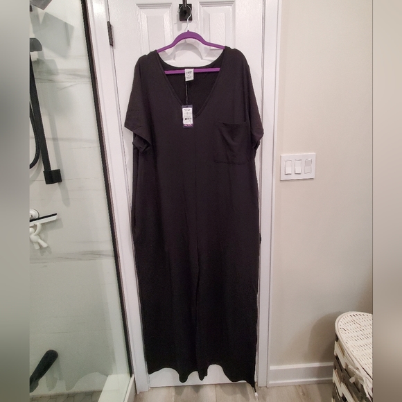 Romper / Jumpsuit - Picture 4 of 6